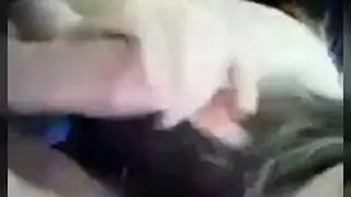 زوجة سعودية مثارة تمص قضيب زوجها اللبناني الكبير بعمق