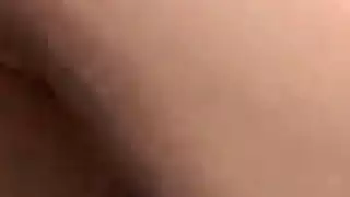 إباحية عربية: مؤخرة كبيرة تُصفع وتُركب بقوة بقضيب عربي سميك